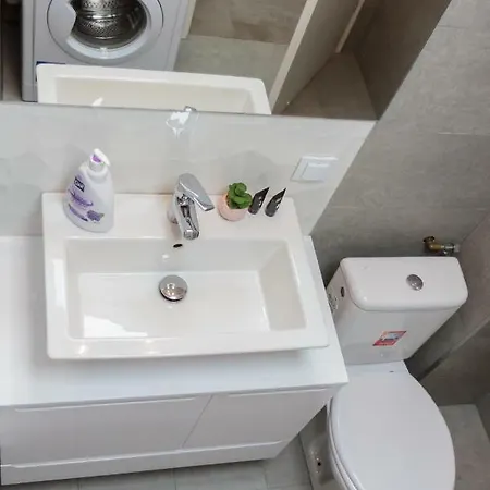 Gold Class Ams 63 Apartment *